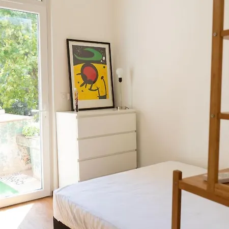 Le Petit Nid Des Chutes Lavies Maison d'hôtes *